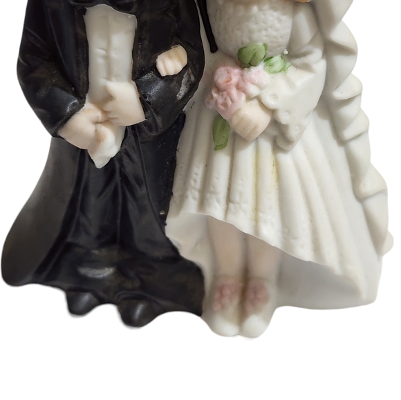 Vintage porcelain 1991 bride and groom wedding topper - Picture 7 of 9
